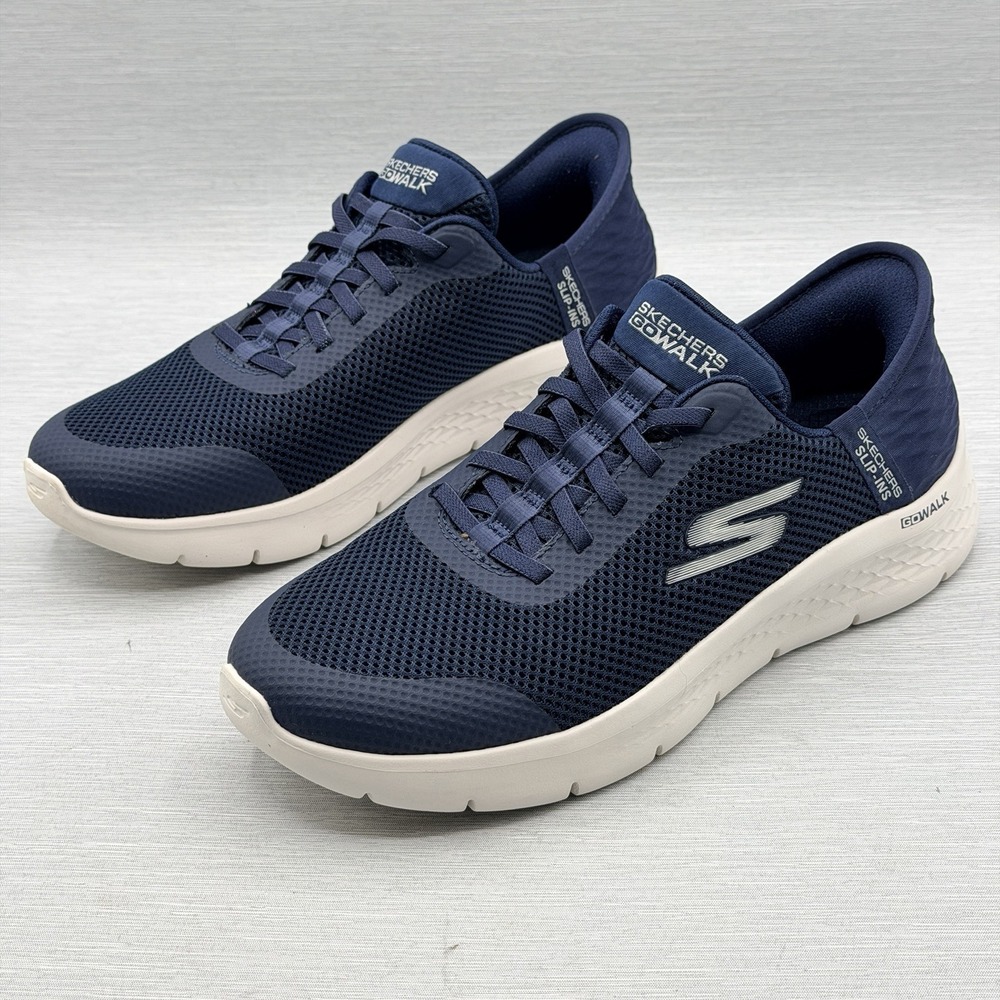 Skechers GOwalk Women's 8 Wide Navy Blue Slip Ins Walking Shoes Cushion 124836